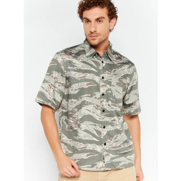 DIESEL Allover Print camo shirt size M color olive green NWT mspr 196 - Picture 1 of 7